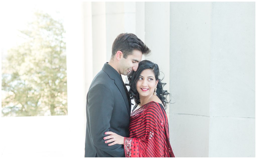 Couple's Valentine's Day portraits in Washington D.C. at the Lincoln Memorial